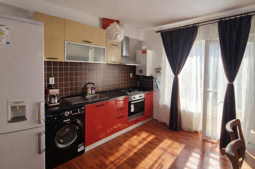 Apartament cu 2 camere decomandat în Central