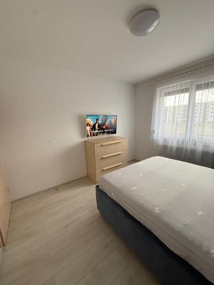 Apartament cu 2 camere decomandat în Exterior Vest