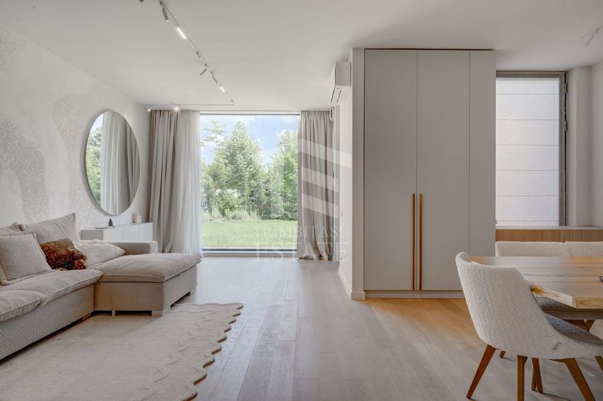 Apartament cu 3 camere decomandat, mobilat în Tunari
