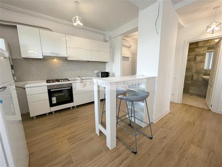 Apartament cu 2 camere semidecomandat, mobilat în Băneasa