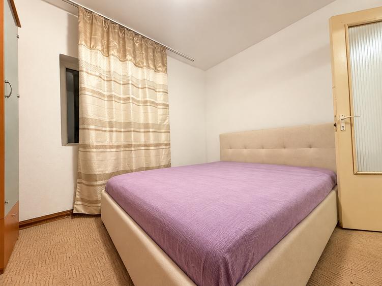Apartament cu 2 camere semidecomandat în Soarelui
