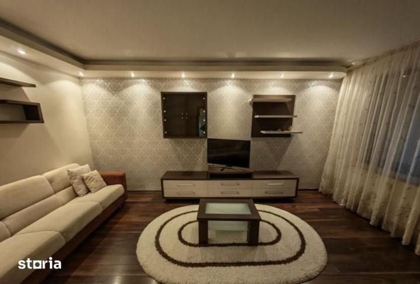 Apartament cu 2 camere decomandat în Titan