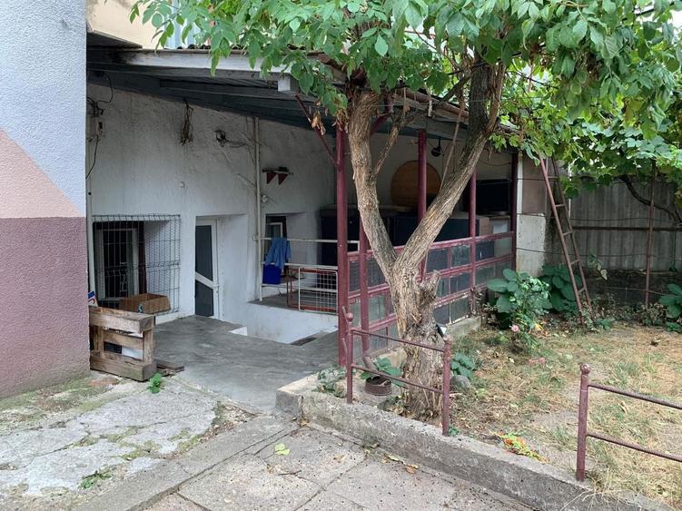 Casă individuală cu 3 camere cu Canalizare în Gruia