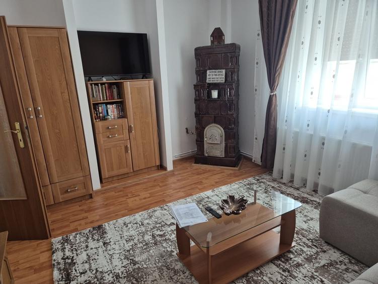 Casă cu 2 camere în Central