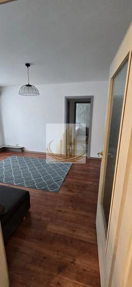 Apartament cu 2 camere semidecomandat în Take Ionescu