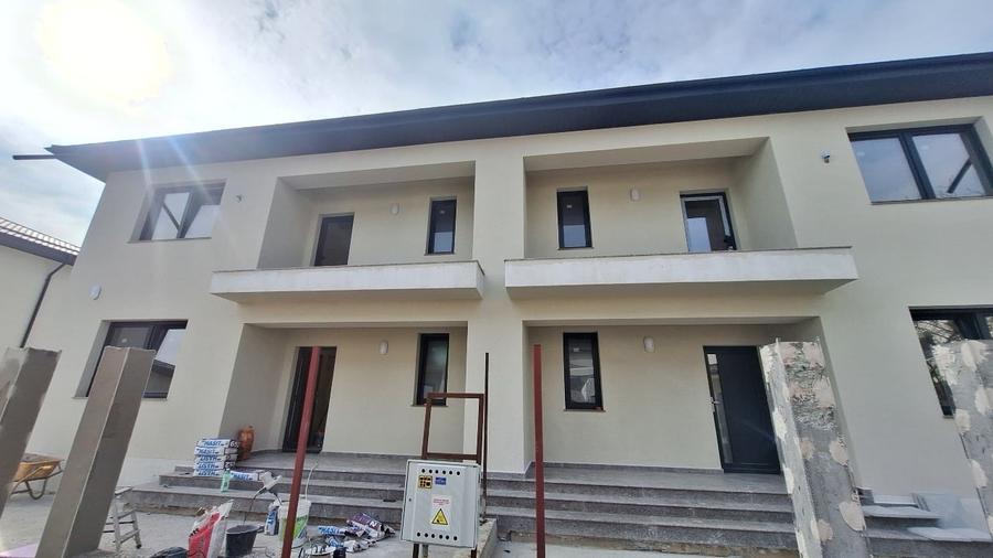 Vila  P+1+pod-3 camere-teren 270 mp-Astrelor-acte gata - 1