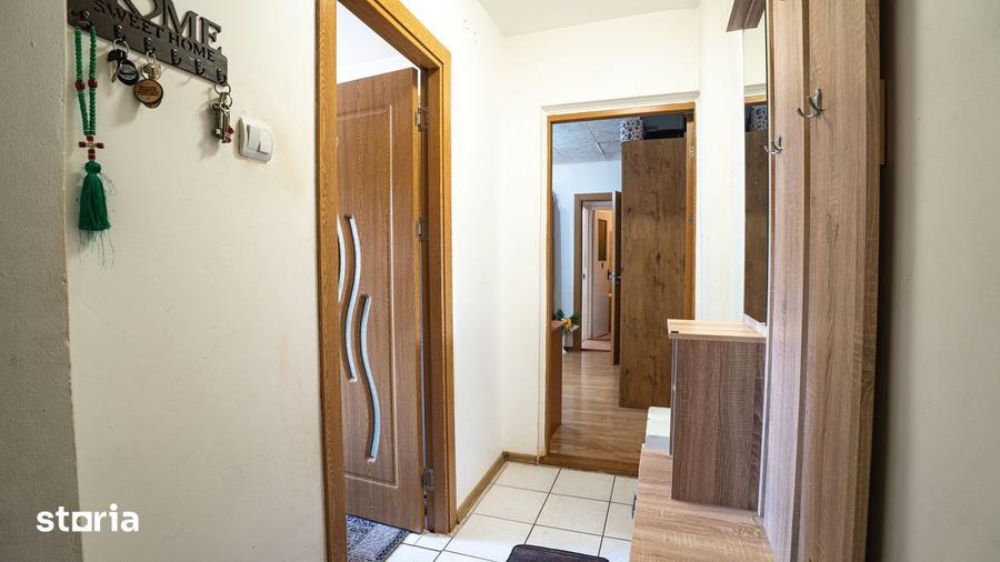 Apartament cu 2 camere semidecomandat, mobilat în Electroprecizia