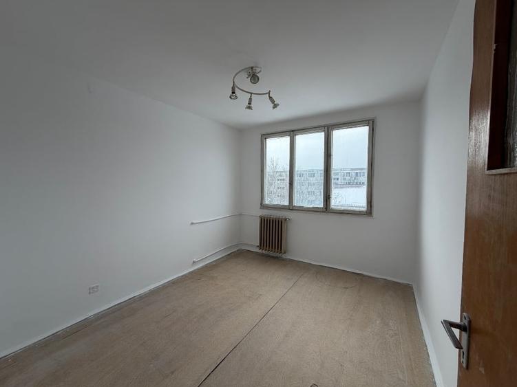 Apartament 4 camere decomandat 79 mp - Sector 6 - direct proprietar - parcare - 7