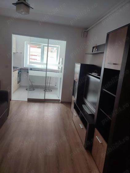 Inchiriez garsoniera - 9