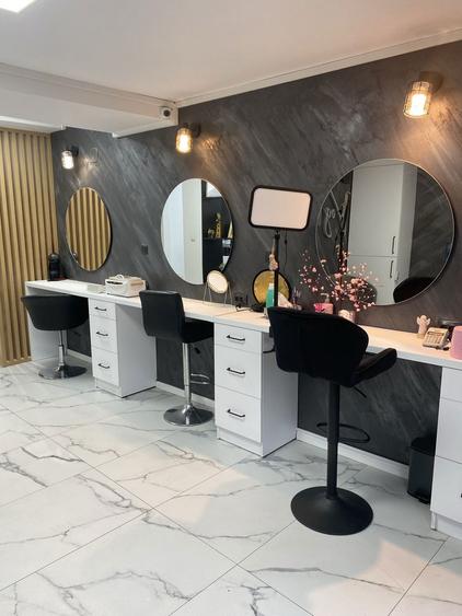 Vand spatiu comercial amenajat complet ptr salon de imfrumutesare - 3