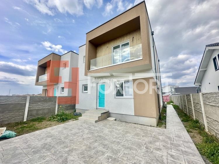 Duplex cu 5 camere în Moșnița Nouă