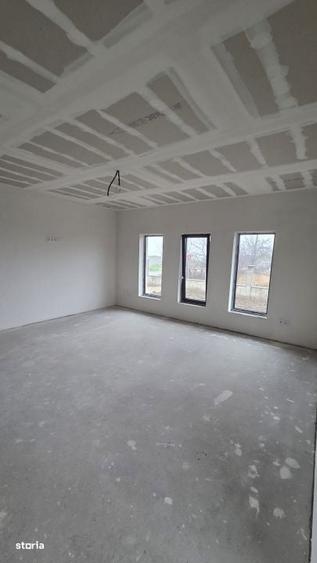 Casa noua de vanzare in Lazuri semifinisata - 6