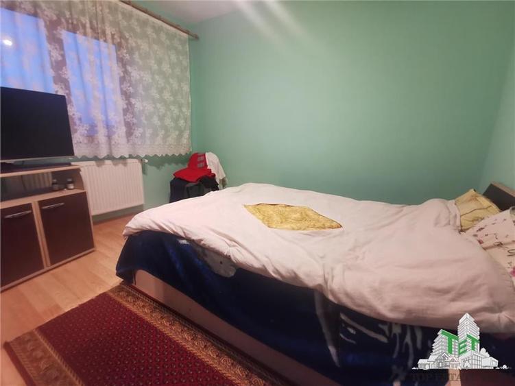 Vila 5 camere regie proprie cu gradina/garaj in Bacu (Joita) - 13