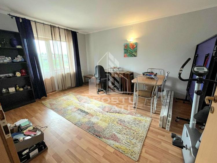 Casa individuala cu 7 camere,3 bai si garaj, P+1, zona Aradului - 15