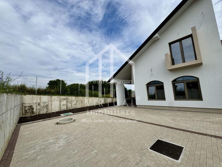 Casa cuplata cu 5 camere, 162mp utili, 265mp curte libera, Sura Mica