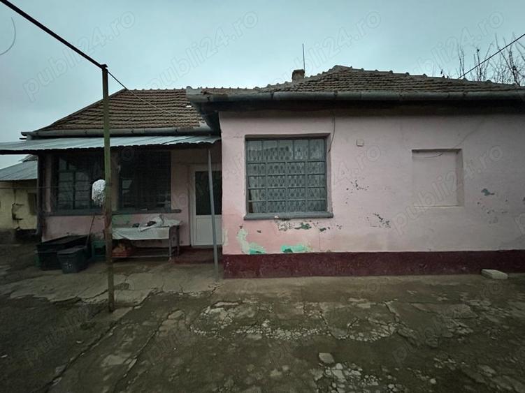 Casa de vanzare in Sannicolau Roman - 4