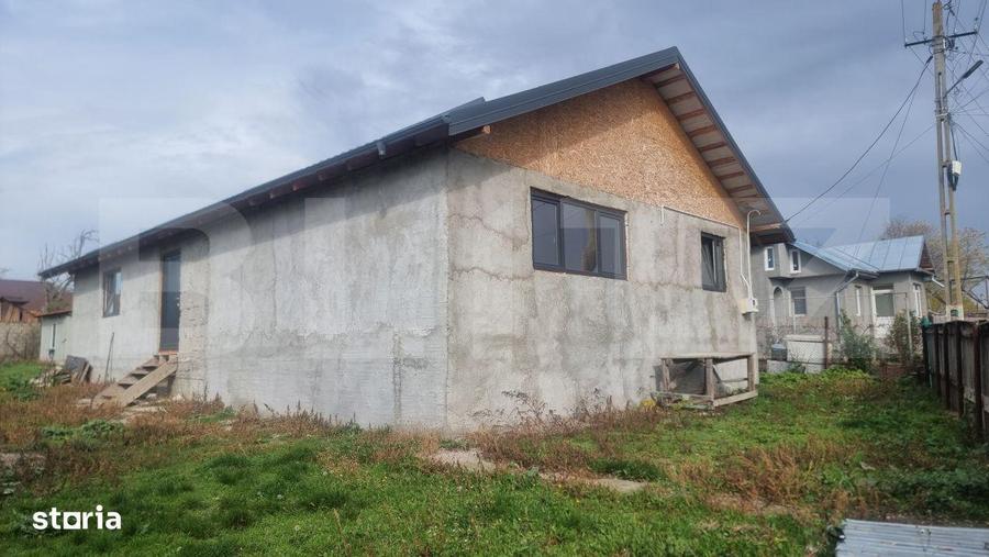 CASA LA ROSU CU TEREN - 17