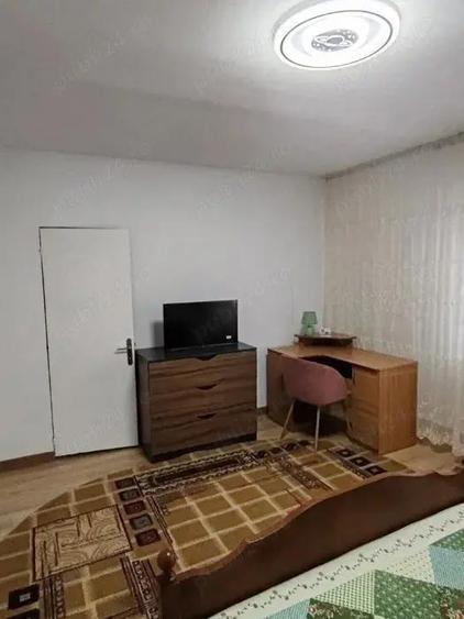 1 Camere Gara - Carrefour Market - 6