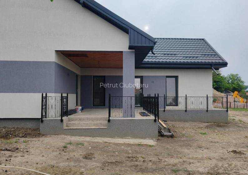 Casa parter si teren in zona Balteni Vale, Vaslui