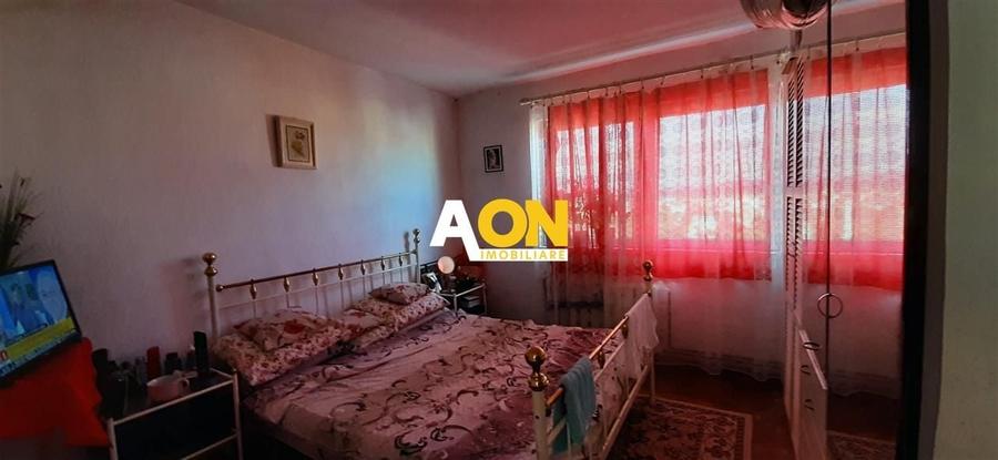 Apartament 3 camere Cetate - 4