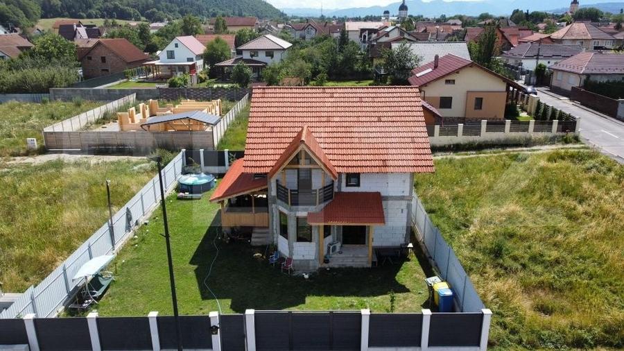 Casa spatioasa cu gradina, Cristian – posibilitate extindere teren - 2