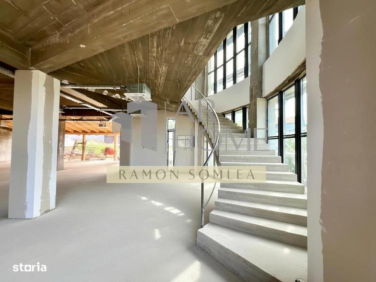 Spațiu comercial, de 700 mp, în Păulești