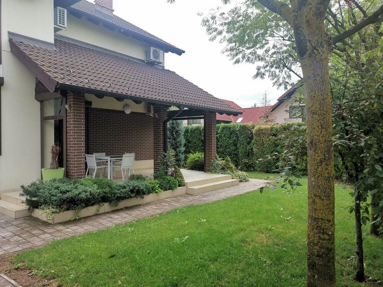 casa/vila P+1+M , STEFANESTI, teren 749 mp, finisaje superioare, mobilata - 3