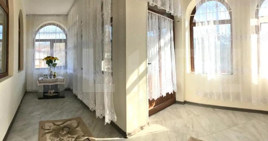 Casa Spa?ioasa cu 1.250 mp Teren, Mobilata ?i Utilata Aproape de Munte - 5