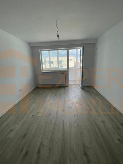 Apartament 3 camere de vanzare - in Centru-Constanta - 1