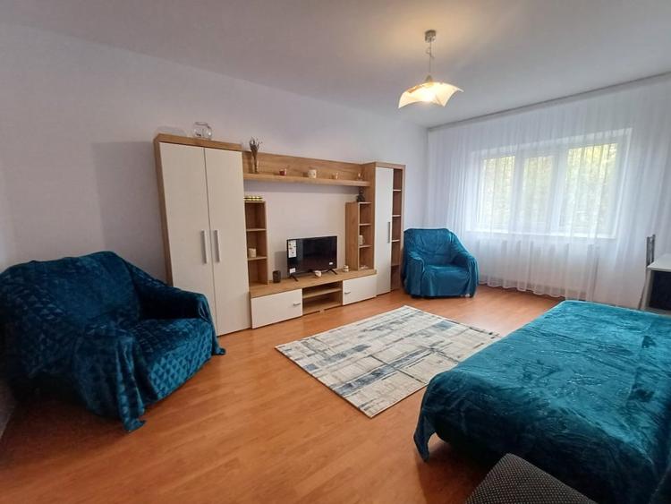 INCHIRIERE-APARTAMENT 2 CAMERE-NICOLINA - 1