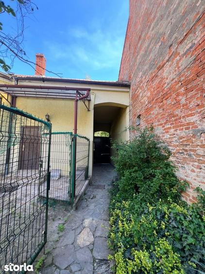 Apartament ultracentral la casa ultracentral Oradea + curte proprie - 3