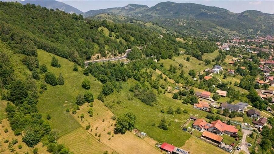 View superb:intravilan,constructie rezidenta/hotel, 2.327 mp,Moieciu de Jos, Bra - 21