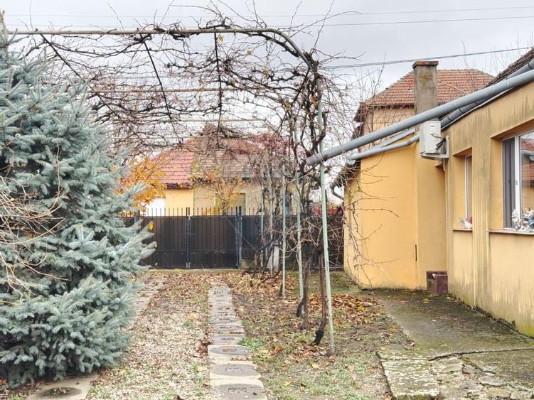 Teren generos cu o casă locuibilă în Timișoara, cartier Freidorf, pe s - 11