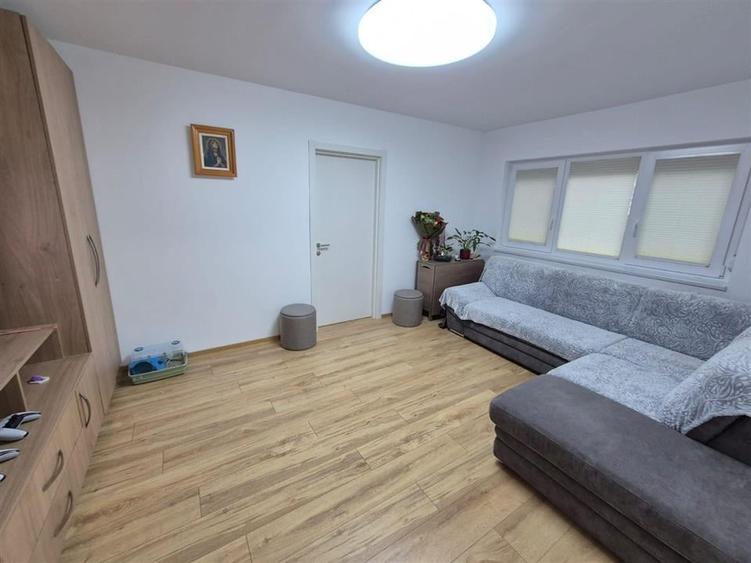 Apartament 3 camere Podu Ros - 10