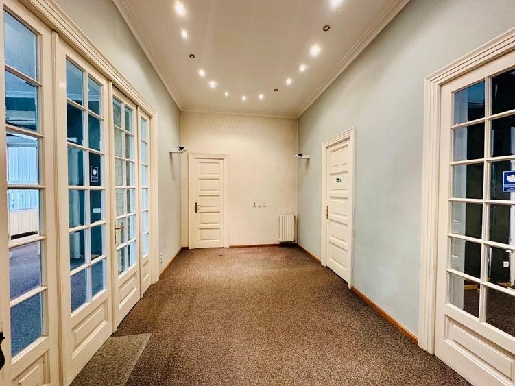 Unirii - Mitropolie vila 500 mp utili 4500 Euro - 3