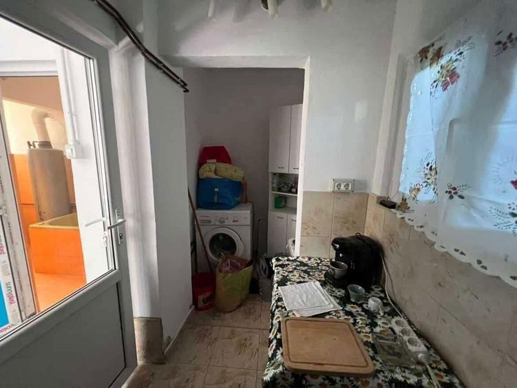 Vand casa la sat - 1