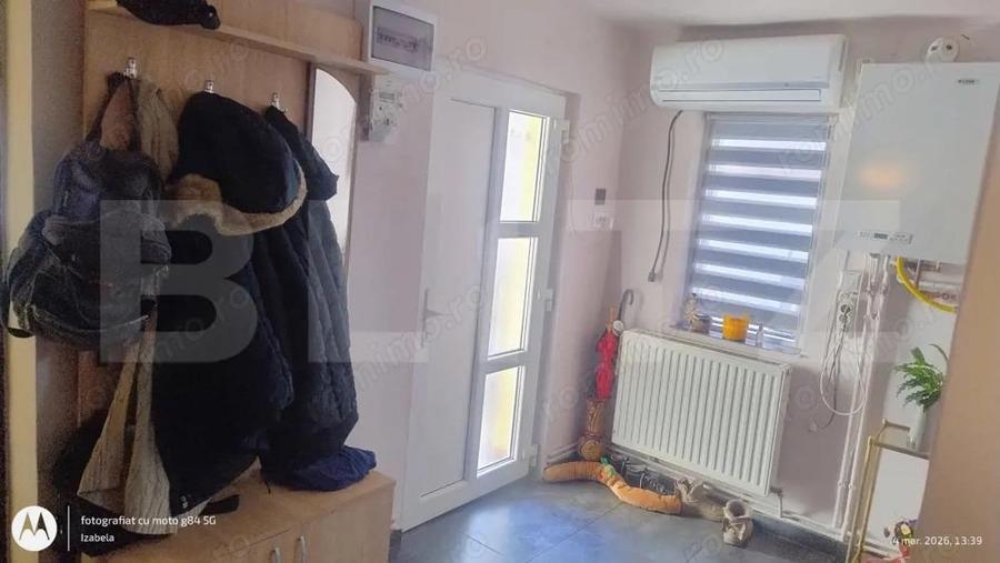 Casa cocheta 3 camere ,90 mp ,300 mp teren.Zona lini?tita - 12