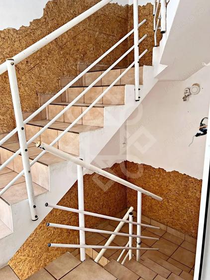 Casa cu 6 camere de inchiriat in Rogerius - 12