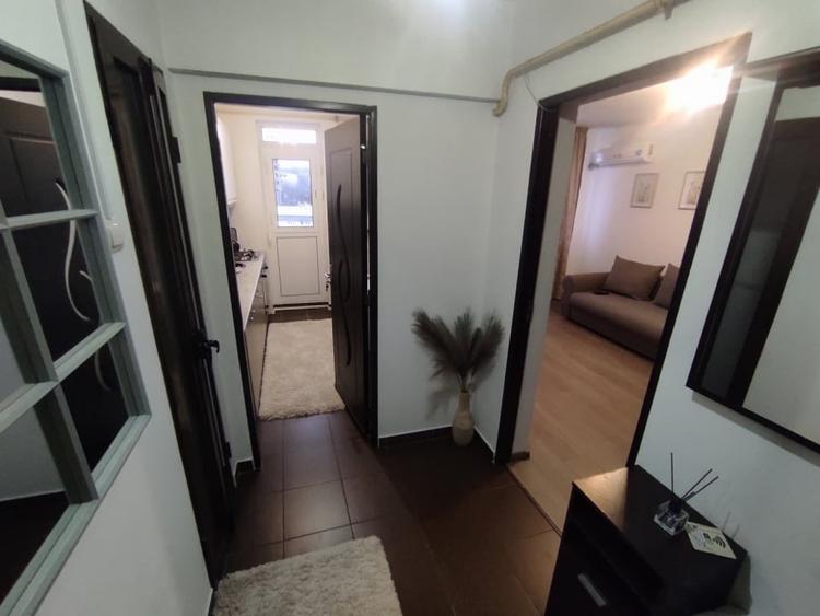 Apartament 2 camere semidecomandat, 50mp, Centru Km 0 - 4