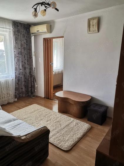 Vand apartament 2 camere Trivale - 1