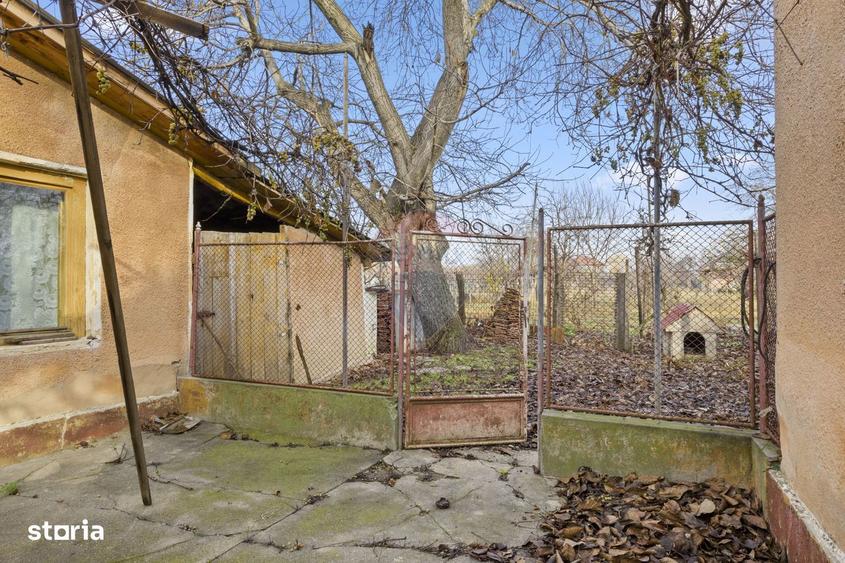Casa de vanzare, pozitie excelenta, la intrare in Loc. Galsa - 2
