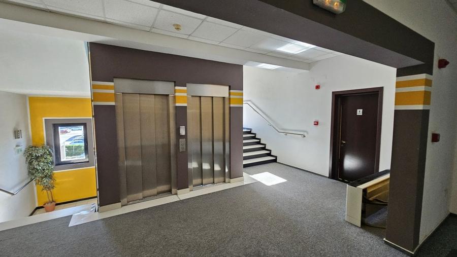 Spatiu de Birour in Cladire de Birouri 130 mp - 11