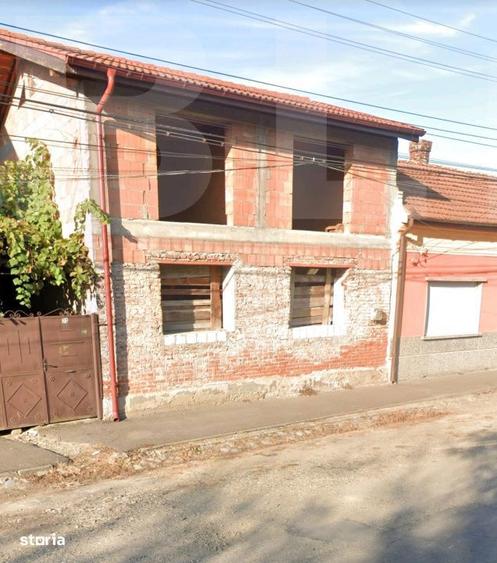 Casa la rosu ideala pentru locuinta multifamiliala sau investitie! - 1