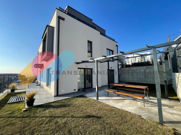 Unitate locativa tip duplex, 120 mp, teren 200 mp, str. Voronet - 12