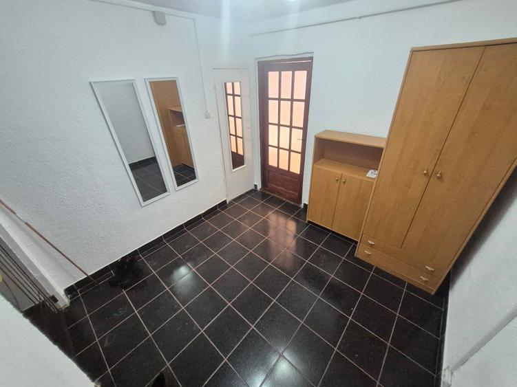 1 Cam-Complexul Studentesc-5 Min Centru--Mobilat--Aer Conditionat-280 Euro! - 9