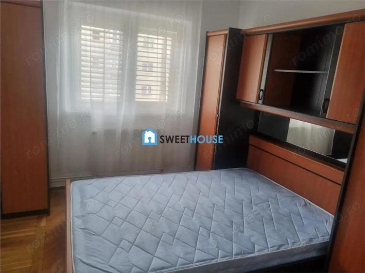 Apartament cu trei camere B-dul Unirii - 7