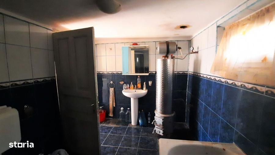 Vand proprietate in sat Bratesti, com. Sirna, jud. Prahova - 1