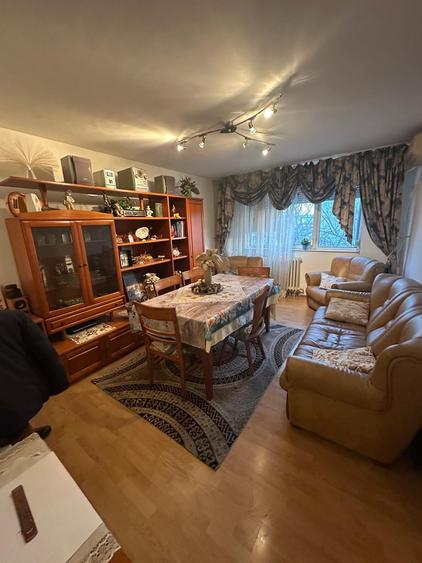 Vanzare apartament 4 camere Militari Lujerului Orsova - 2