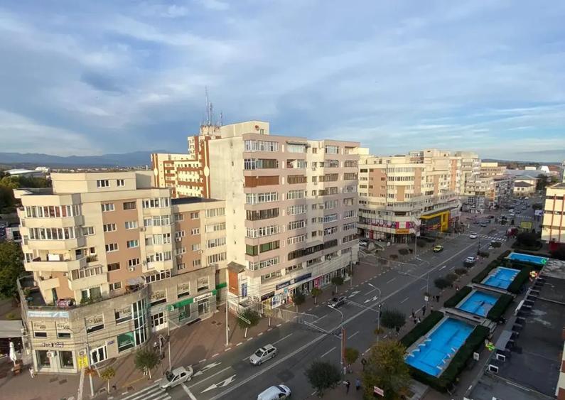 PROPRIETAR - Vand Apartament 3 Camere Ultracentral - 6