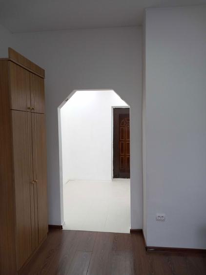 Camera camin Dacia zona Biserica Catolica - 6